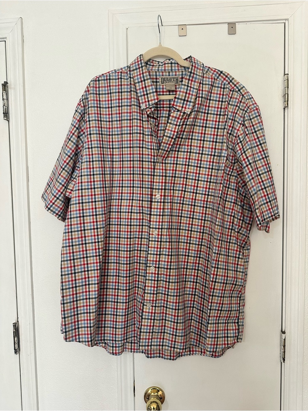 Duluth Trading Co Red, Blue & White Plaid Short-Sleeve Button-Down Shirt